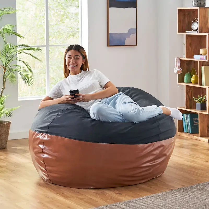 Ohnstad Pouf moderne 5 pieds bicolore en tissu et similicuir par Christopher Knight Home