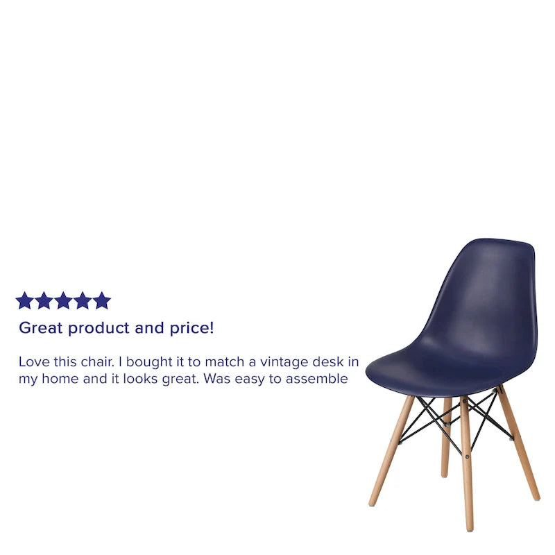 Chaise en plastique avec pieds en bois