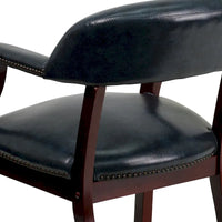 Chaise de conférence avec bande cloutée décorative