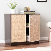 Meuble de rangement transitionnel Elinda en bois brun de SEI Furniture