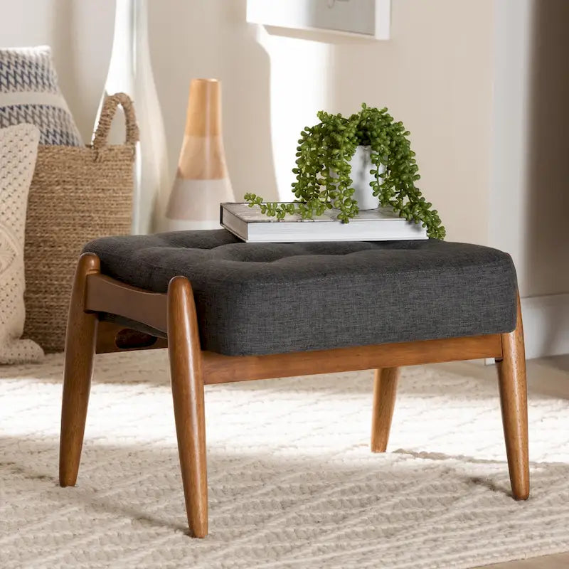Repose-pieds ottoman Jeanine Japandi en tissu gris foncé et bois finition noyer