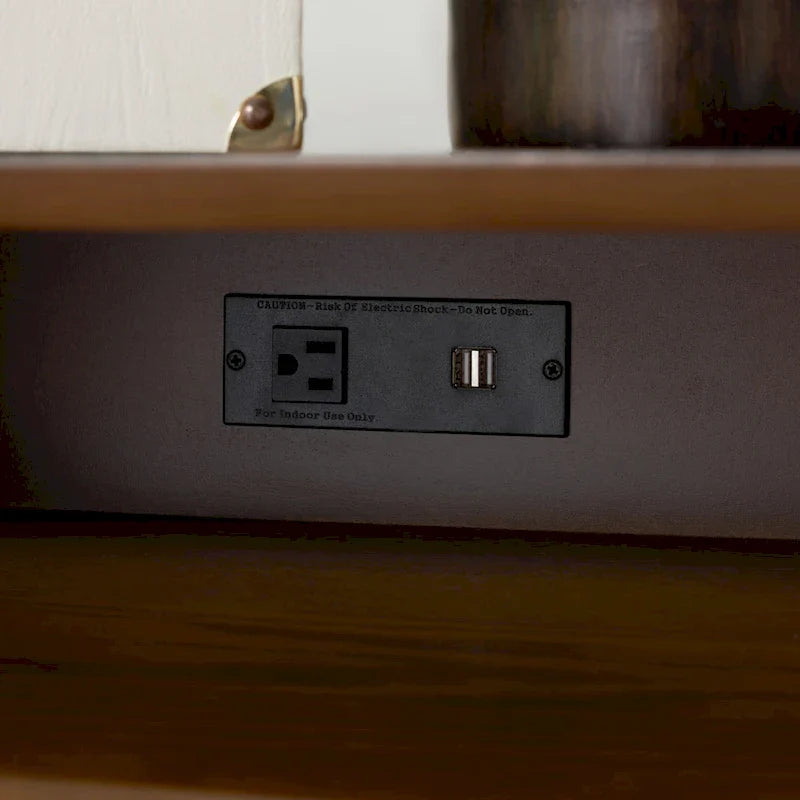 Table de chevet Sydni SAFAVIEH avec port de chargement USB
