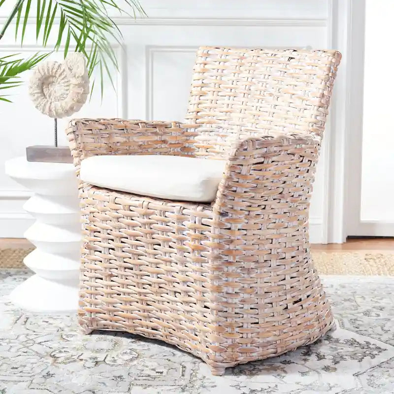 Fauteuil SAFAVIEH Ginny en osier gris délavé – 28 L x 24 P x 33 H – 28Wx24Dx33H