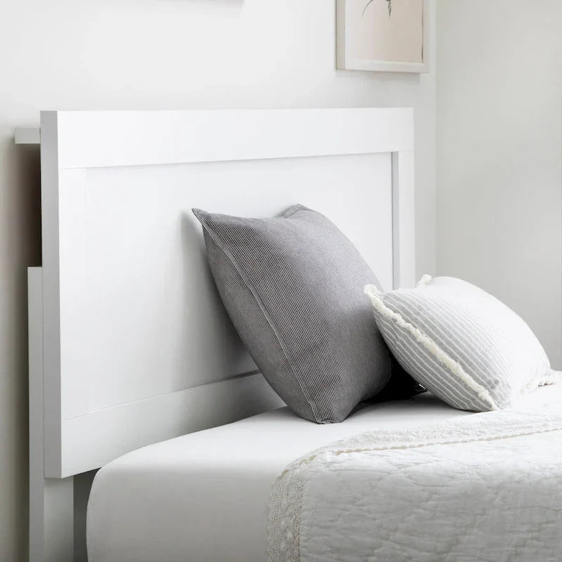 Lit plateforme classique en bois Brookside Leah