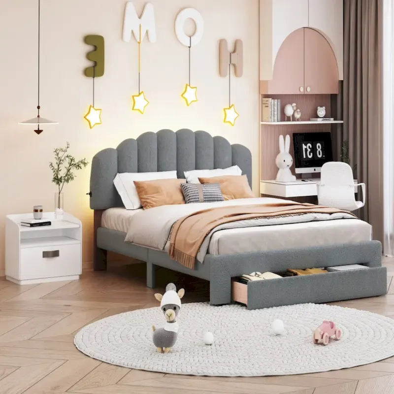 Lit plateforme capitonné Queen Size en polaire Teddy avec tiroir