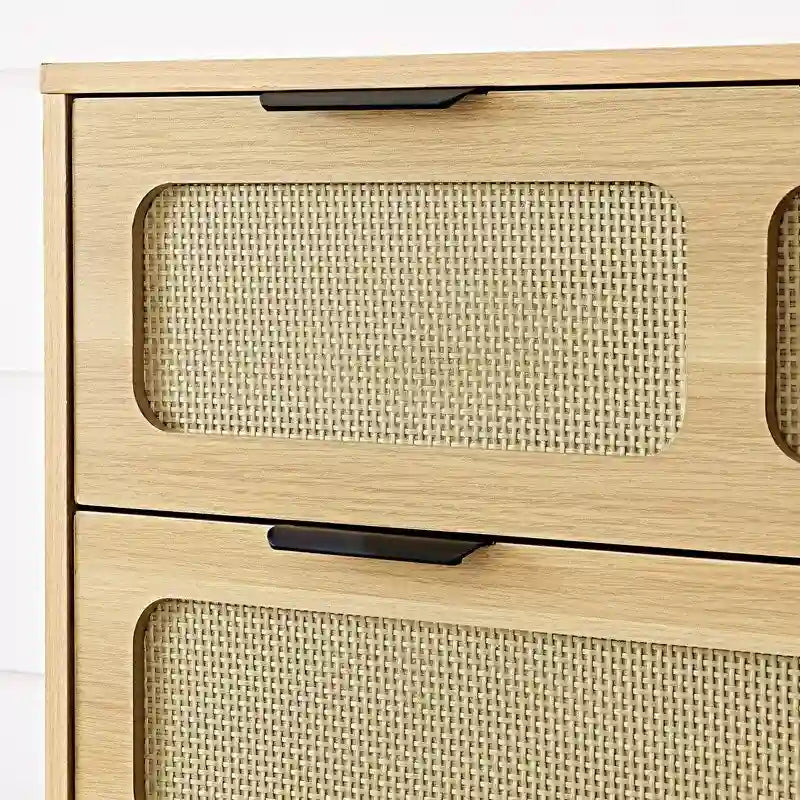 Commode Grondin style bohème mid-century, 3 tiroirs en rotin, structure en MDF et pieds en bois massif