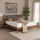 Lit plateforme Eliseo Mid-Century Modern en tissu gris foncé et bois finition noyer