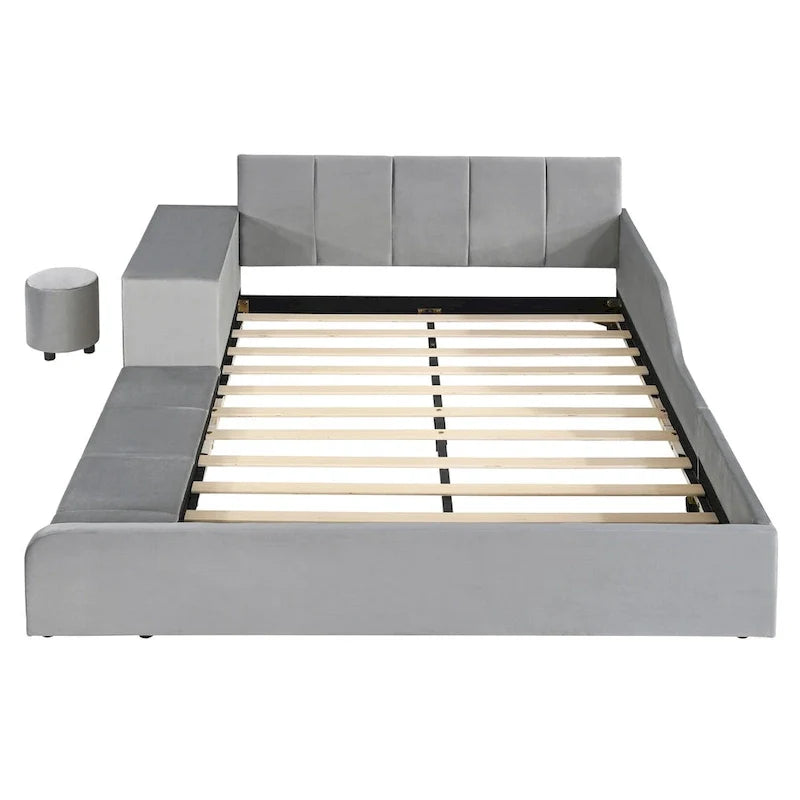 Lit capitonné au sol Mère et Enfant avec bureau de chevet et petit tabouret rond