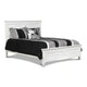 Lit double Umi, design classique à panneaux avec détails moulés, bois blanc