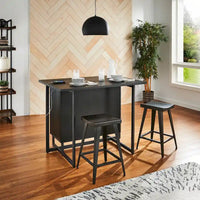 Îlot de cuisine Oyala à finition noire, 2 portes, avec prises électriques et ports USB et 2 tabourets par iNSPIRE Q Modern