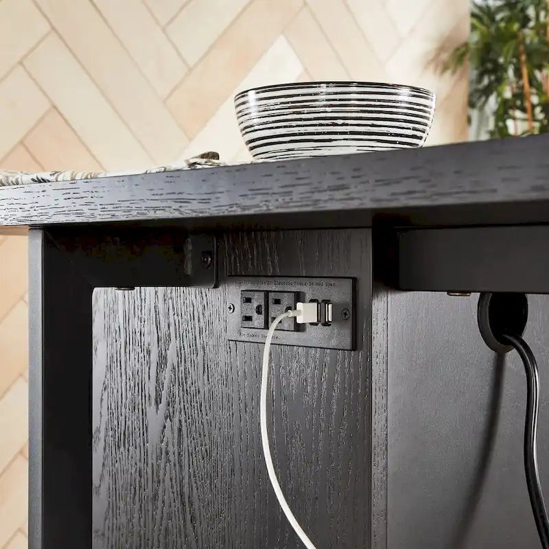 Îlot de cuisine Oyala à finition noire, 2 portes, avec prises électriques et ports USB et 2 tabourets par iNSPIRE Q Modern