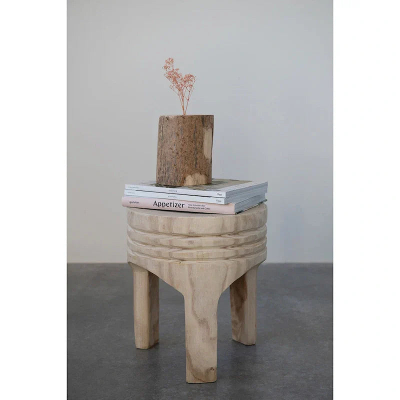 Tabouret sculpté en bois de paulownia