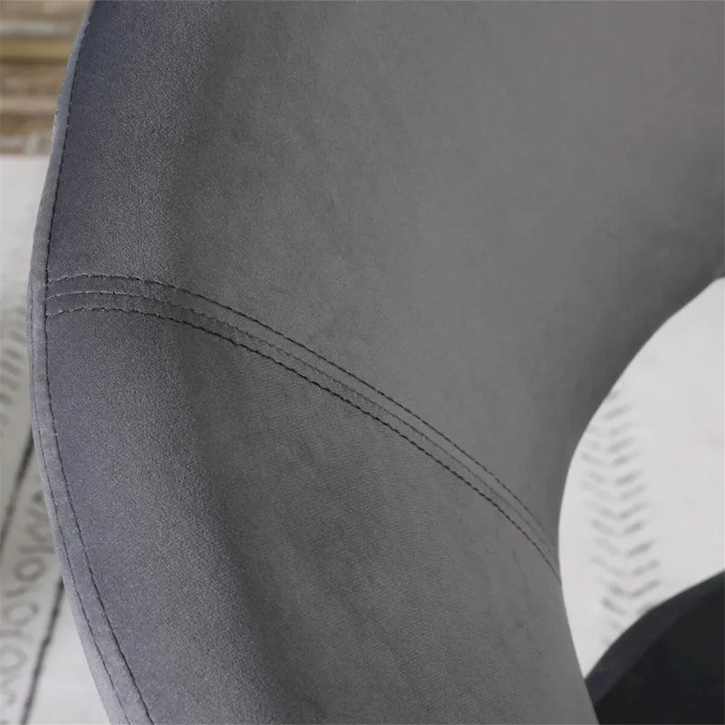 Fauteuil d'appoint en velours soyeux avec base dorée