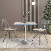 Table à manger carrée LeisureMod Verve avec plateau en résine marbrée blanche et base en acier brossé moderne pour cuisine