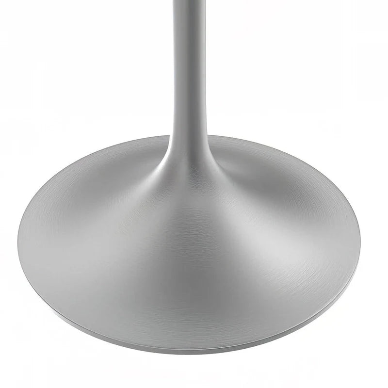 Table à manger carrée LeisureMod Verve avec plateau en résine marbrée blanche et base en acier brossé moderne pour cuisine