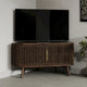 Meuble TV d'angle en bois Sierra Studio London avec accents du milieu du siècle