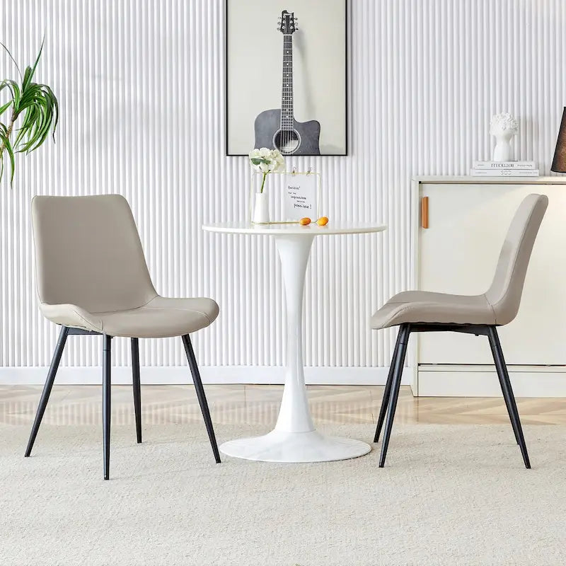 Chaise de salle à manger à coussin dossier en cuir synthétique, pieds en métal noir, coussin galbé élargi pour plus de confort (6 chaises)