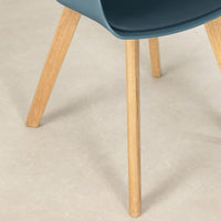 Lot de 2 chaises de salle à manger Flam avec pieds en bois de hêtre