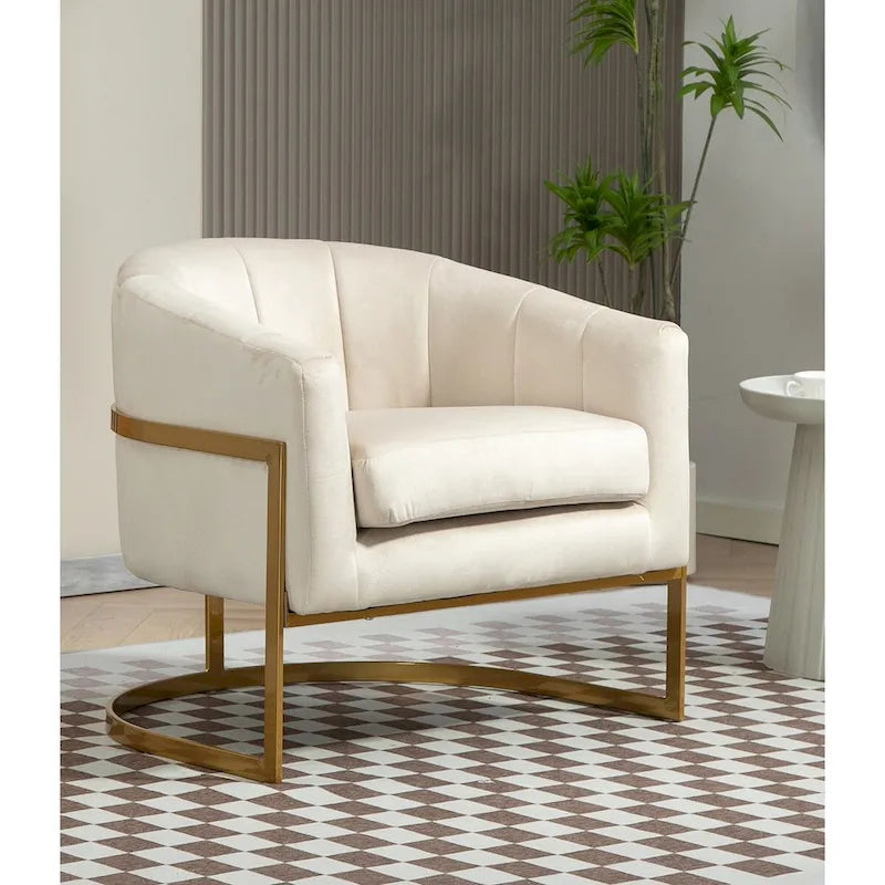 Fauteuil moderne en velours avec accents dorés