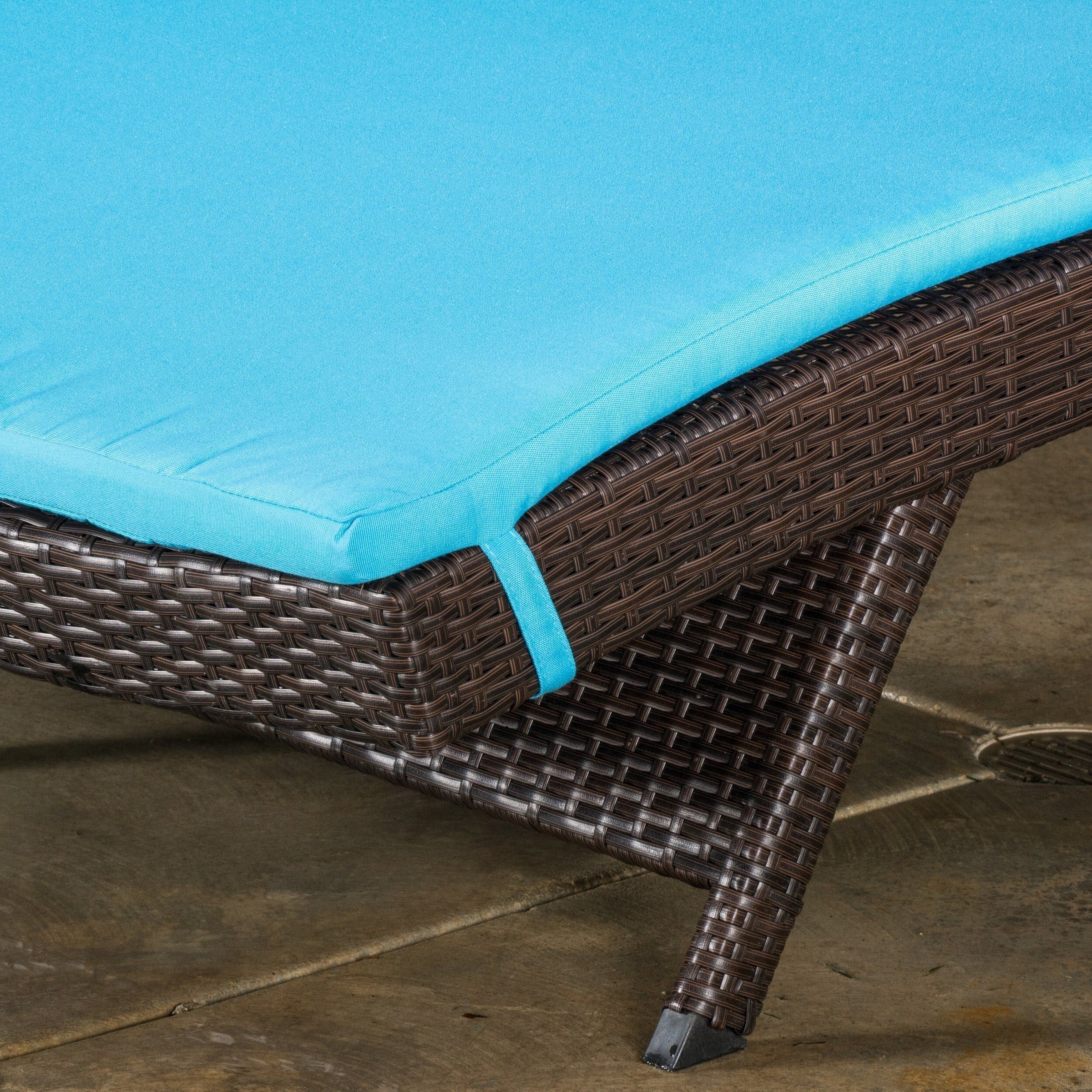 Salem Ensemble de coussins d'extérieur pour méridienne - coussins uniquement (lot de 2) par Christopher Knight Home - 79.25L x 27.50l x 1.50H