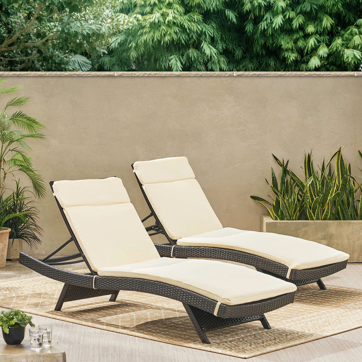 Salem Ensemble de coussins d'extérieur pour méridienne - coussins uniquement (lot de 2) par Christopher Knight Home - 79.25L x 27.50l x 1.50H