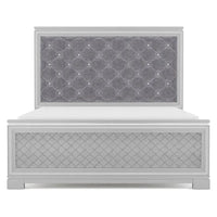 Seleena Glam Ensemble de chambre 5 pièces à panneaux capitonnés en bois argenté avec port USB par Furniture of America