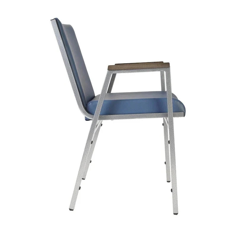Chaise empilable robuste avec accoudoirs - 21P x 21L x 31H