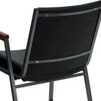 Chaise empilable robuste avec accoudoirs - 21P x 21L x 31H